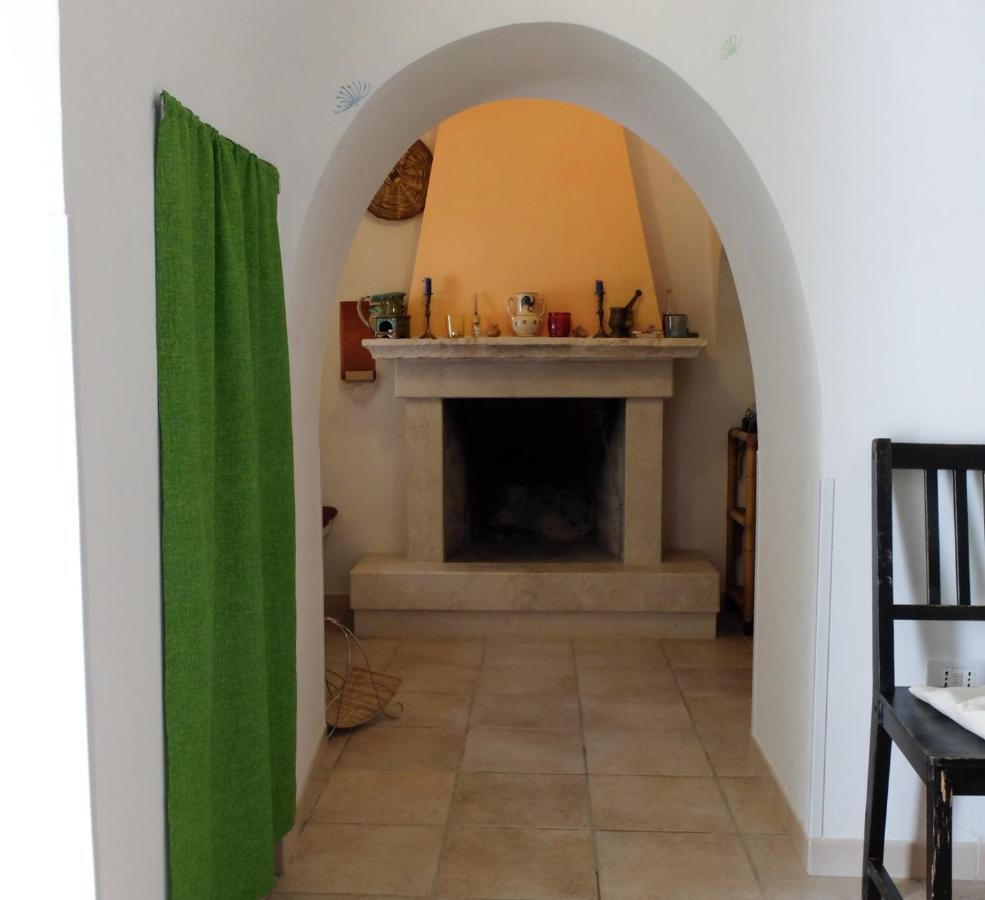 Trullo Chiari Di Bosco Villa Martina Franca Exterior photo